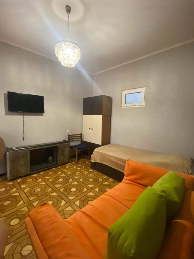 Дом 8 Apartment Tbilisi Luaran gambar